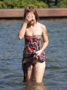 Oops, She Has No Panties