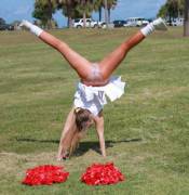 Cheerleader Cartwheel Results In Pantyhose Upskirt