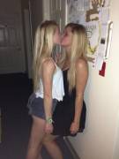 &Amp;Quot;The Dorm Hall Is Empty, On The Count Of 3 Ok?&Amp;Quot;