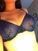 Can't Decide What To Wear [F]