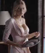 Charlotte Mckinney Is Very Jiggly