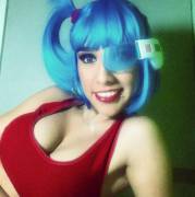 Over 9000 (X-Post /R/Geekygirls)