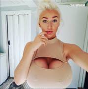 Fake Tits Pretty Blonde Isntagram Girl