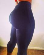 Yoga Pant Or Bubble Butt