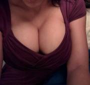 Do You Like Cleavages? Includes A Couple Of Pictures From An Old Session With Another ...