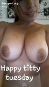 Happy Titty Tuesday (Snapperlucy)