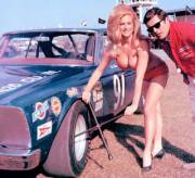 [1970S] Linda Vaughn
