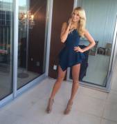 Cute Blonde With Small Waist