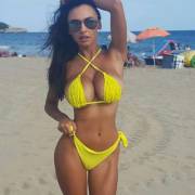 Yellow Bikini (From /R/Justfitnessgirls)