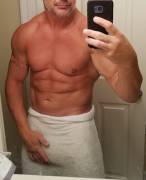 Bodybuilder (M) Shower Pics After A Hard Workout.. Pms Welcome