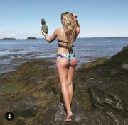 [Ig] Long Legs With A Perfect Ass + Pineapple