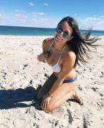 [Ig] It's Monday, So Enjoy Some Hot College Girls.