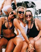 [Ig] Busty Beach Blonde And Friends