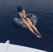 [Ig] Ass Out On The Lake