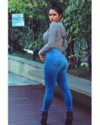 Full Booty Claudia Alende