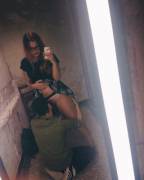 Hairy Pussy Licking Selfie