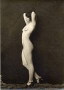 Margaret Cloud Photographed By Alfred Cheney Johnston (C. 1925)