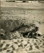 Three Nudes On The Beach Photographed By Gerhard Riebicke (1932)