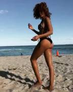 Ilka Lisandra Beachbooty!