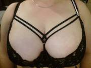 Black Lace Bra 38Gg &Amp;Amp;Amp; Cleavage ;)