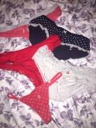 [Selling] Modeling 5 Pairs Of Panties! Come Pick One You Like :)