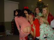 6 Girls At A Christmas Sleepover (X-Post From /R/Xmasbabes)