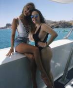 Spring Break Sideboob