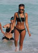 Leigh-Anne Pinnock Singer From The Uk