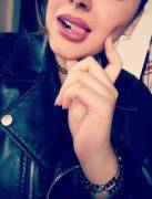 [F] What That Tongue Do?