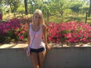 Pink Tank Top (X-Post Randomsexiness)