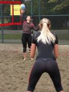 Volleyball (X-Post From /R/Girlsinyogapants)