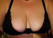 Oc Xposted In Chubby I Dont Think This Bra Fits Right? What Do You Think?