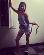 Sarah Hyland - Halloween Costume