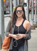 Olivia Munn (X-Post /R/Celebritycandids)