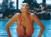 [Gif] Pool Beauty