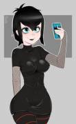 Mavis Dracula Tries To Take A Selfie (Chronicsoda) [Hotel Transylvania]