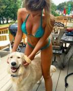 This Dog Knows What's Up