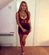 Clutching, Cleavage And Strappy