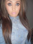 Love To Smear Its Makeup