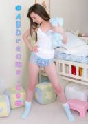 Naked Girls Get Thousands Of Upvotes. How Many Can Our Apples In Blue Get?