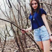 Hot Girl I Know, There's Gotta Be Someone She Looks Like I Guess.