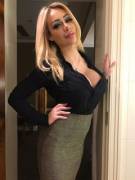 Office Bimbo (Xpost From R/Chessiekay)