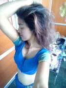 A Minute Before The Saree