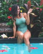 Ana Cheri. Those Curves. That Fitness. My God.