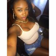 Her Pic Was Submitted To This Subreddit 5 Days Ago And Op Didn't Say Who She Was, ...