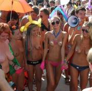 Group Of Girls At Spring Break