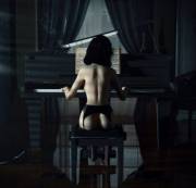 Elizabeth Playing A Midnight Serenade(Pseudonym3D)