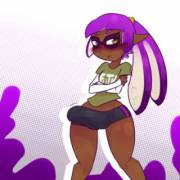 Futasquid In A Tight Fit!