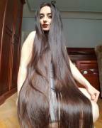Gohar Shahnazaryan [X-Post /R/Sexyhair]