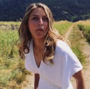 Melissa Benoist Being An Adorable Dork